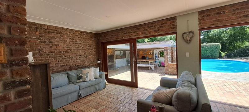 4 Bedroom Property for Sale in Dormehls Drift Western Cape